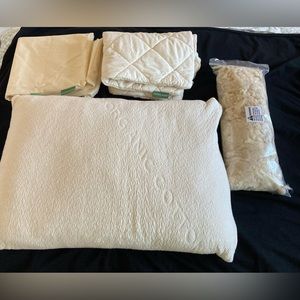 ORGANIC Avocado green pillow + 2 pillow protectors + extra pillow refill